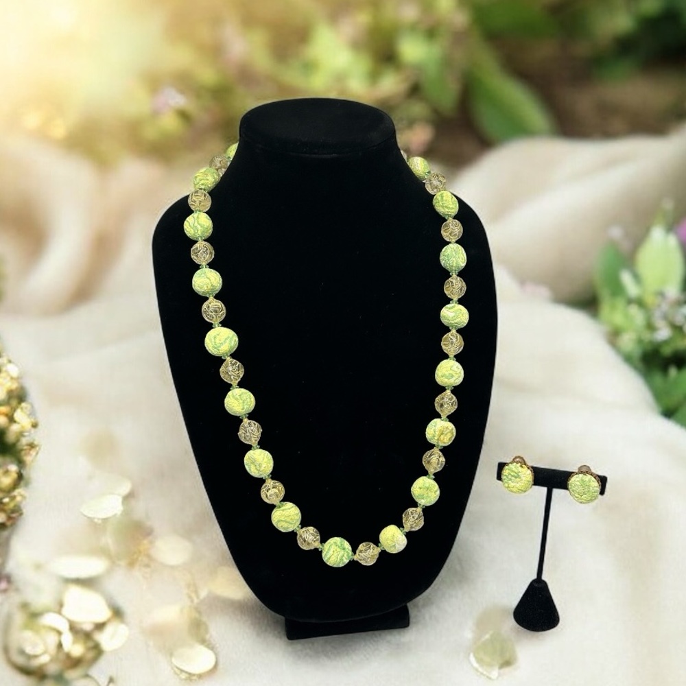 Vintage Originals by Robert Key Lime Swirl Art Beads Necklace Clip On Earrings